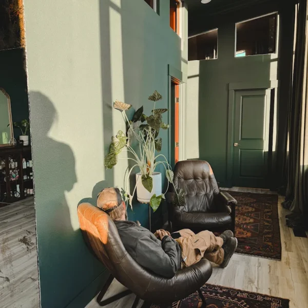 Lovely Apothecary Headspa